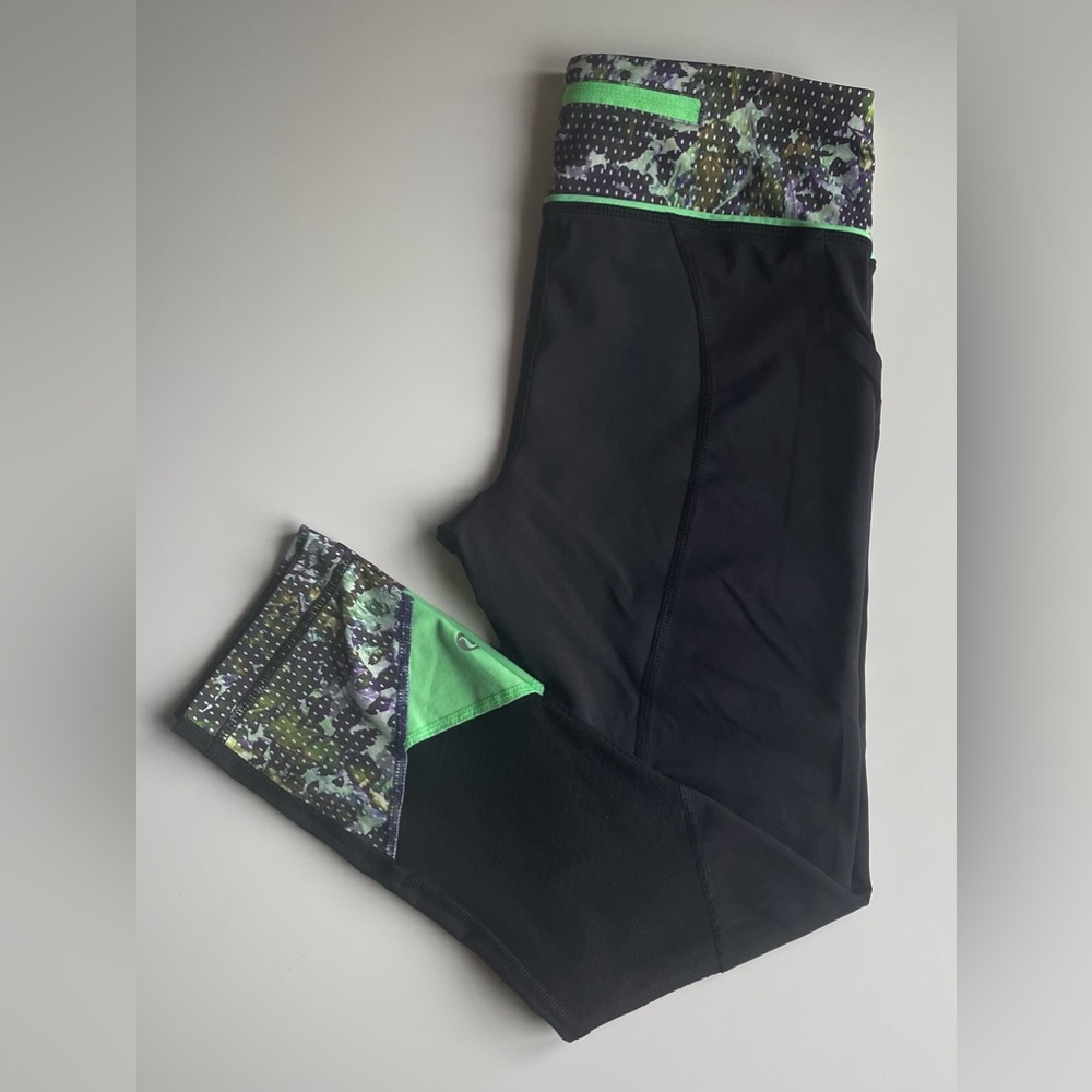 Lululemon Pace Rival Crop *22" - Picture 2 of 4